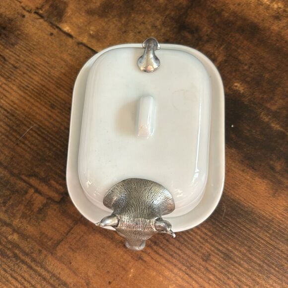 Pillivuyt France Porcelain Butter Dish With Silver Cow / Néw - Picture 2 of 8